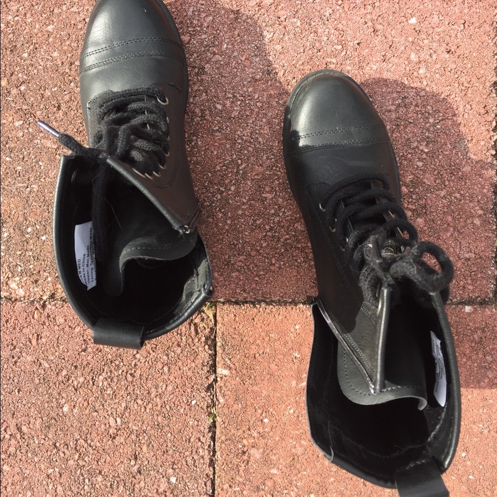 SO combat style boots