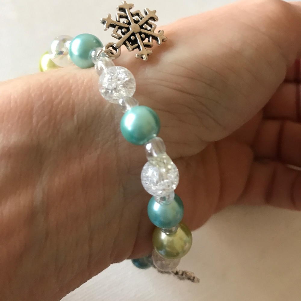 Snowflake Bracelet - Picture 3 of 4