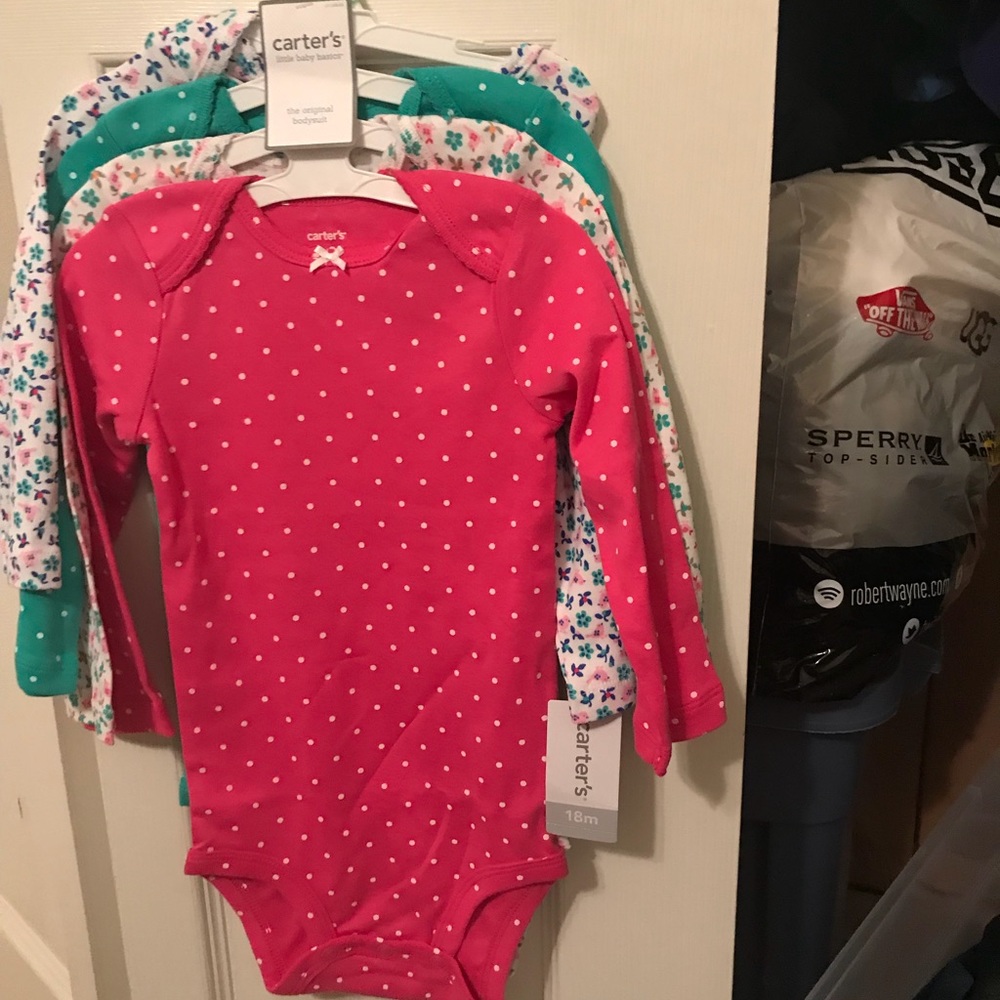 Bundle of body suits 18 months