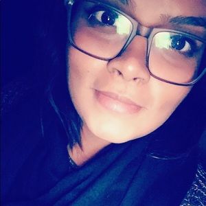 Meet your Posher, Whitney