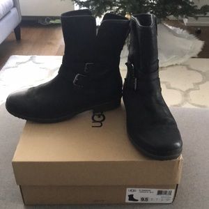 EUC Ugg weatherproof booties size 9.5