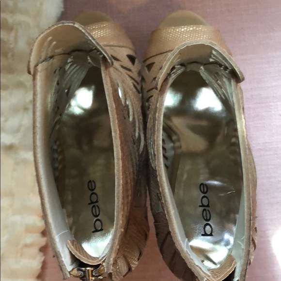 Used bebe boots size 7 - Picture 3 of 5