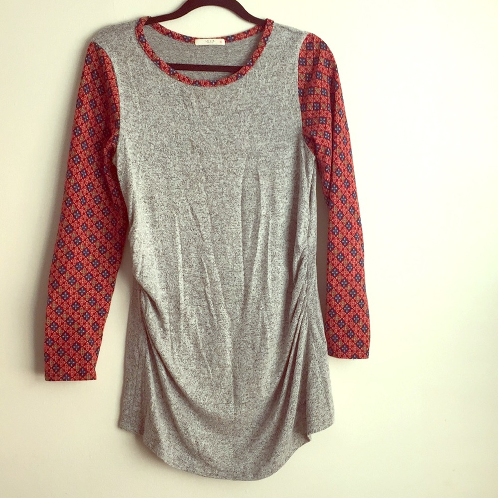 Raglan maternity top
