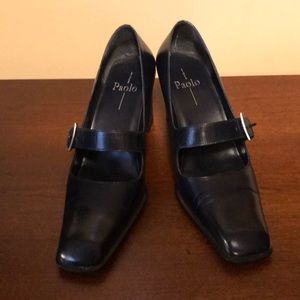 Navy closed toe heels