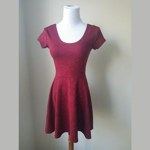 Short sleeved small skater dress
