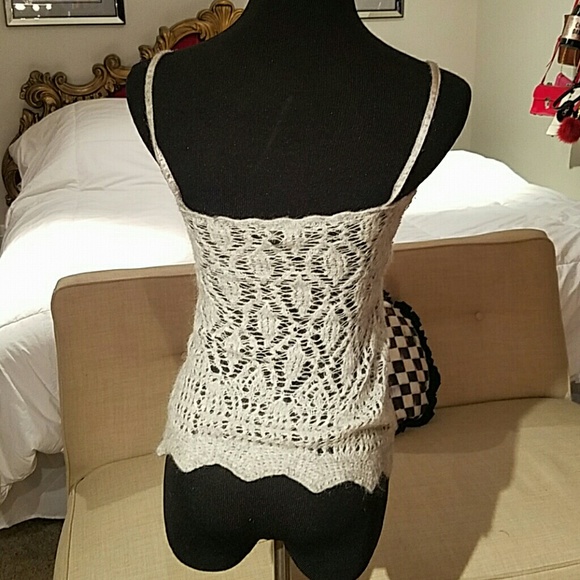 Shirt - Picture 3 of 6