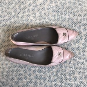 Chanel turn-key pointed toe flats