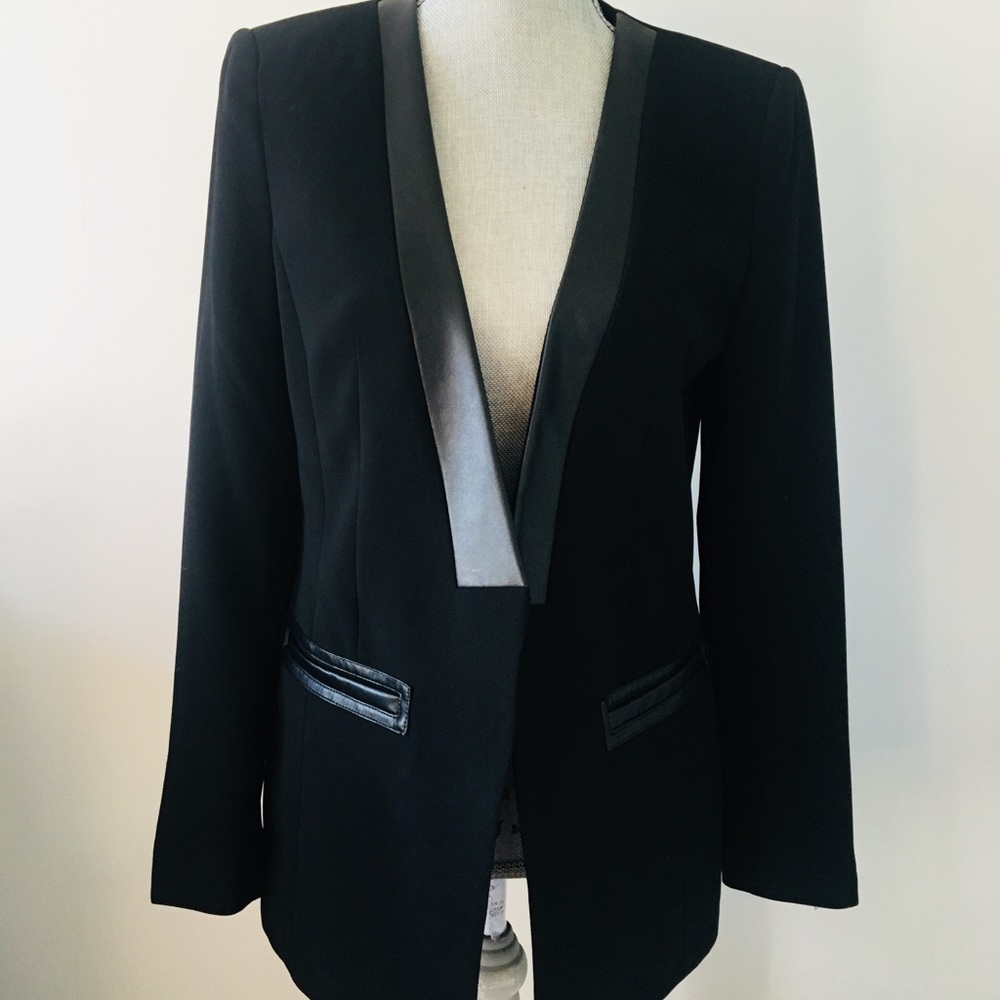 Black Blazer in great condition