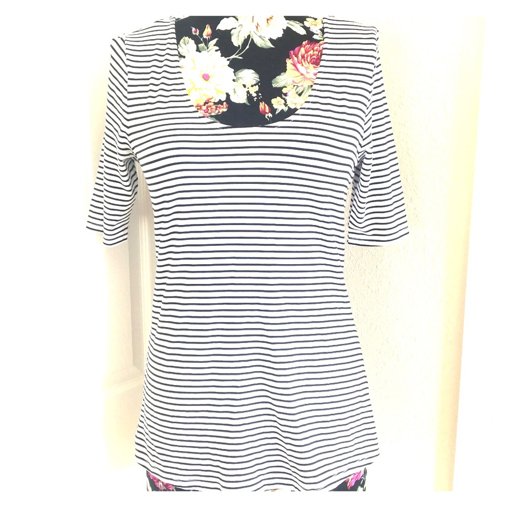 41 Hawthorn Stitch Fix Black white stripe blouse M