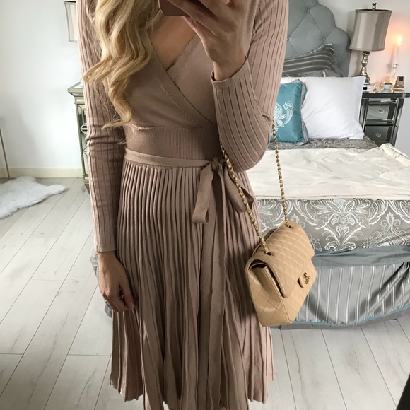 SOLD OUT- PENDING Restock comment 4 notification - Picture 5 of 8