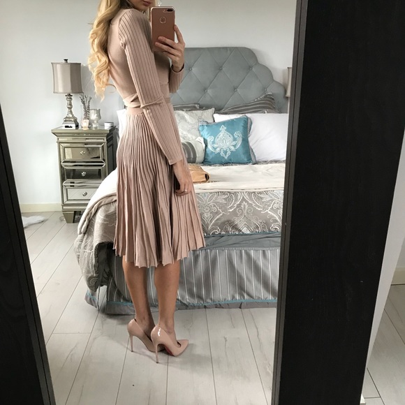 SOLD OUT- PENDING Restock comment 4 notification - Picture 6 of 8