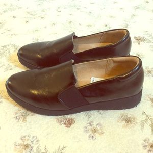 NWT Naturalizer slip on leather shoes