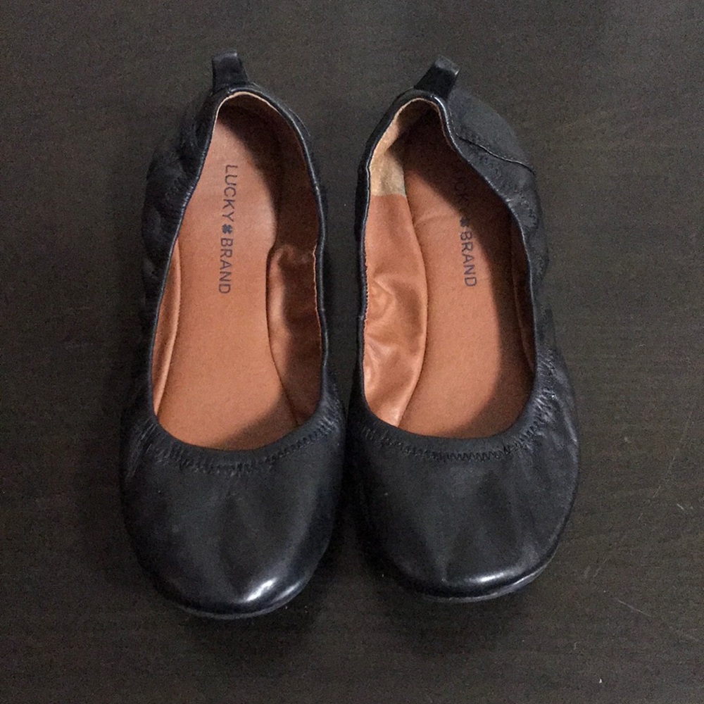 Lucky brand black leather flats