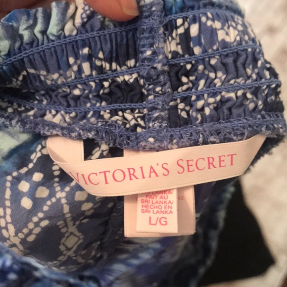 VS shorts 🔴 - Picture 3 of 3