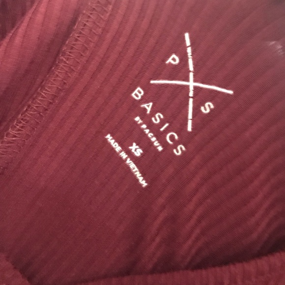 Pacsun Basics Off the Shoulder Top worn twice - Picture 3 of 3