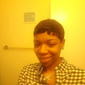 Meet your Posher, Ronnisha