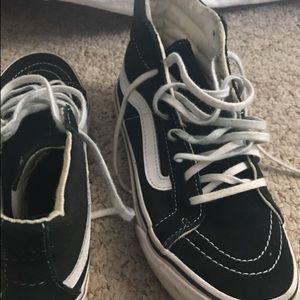 Pair of black-and-white vans sk8 hi size 6 women