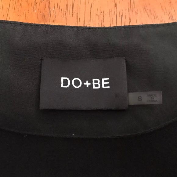 Black Lace Long Sleeve Cocktail Dress - Picture 4 of 7