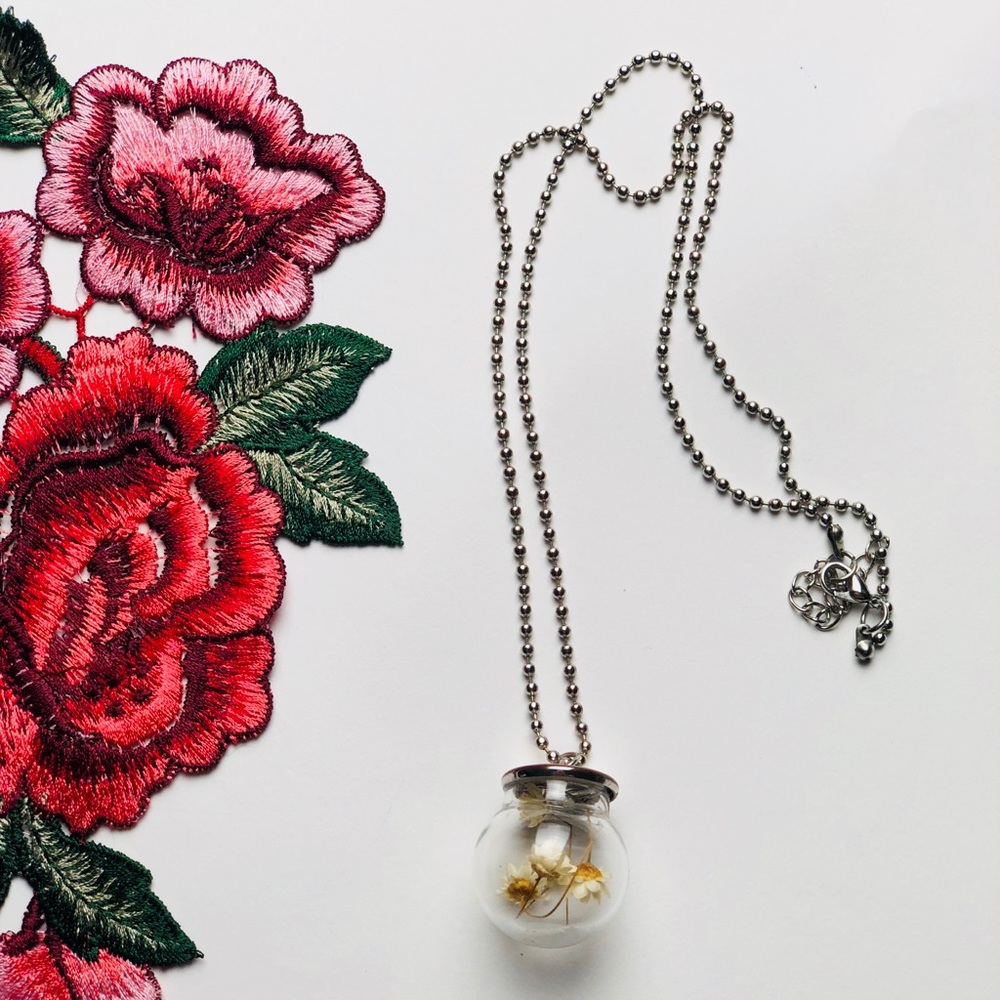 SOLD💋flower jar glass orb necklace - Picture 2 of 5