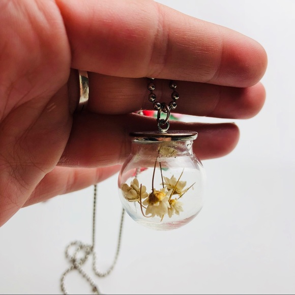 SOLD💋flower jar glass orb necklace - Picture 5 of 5