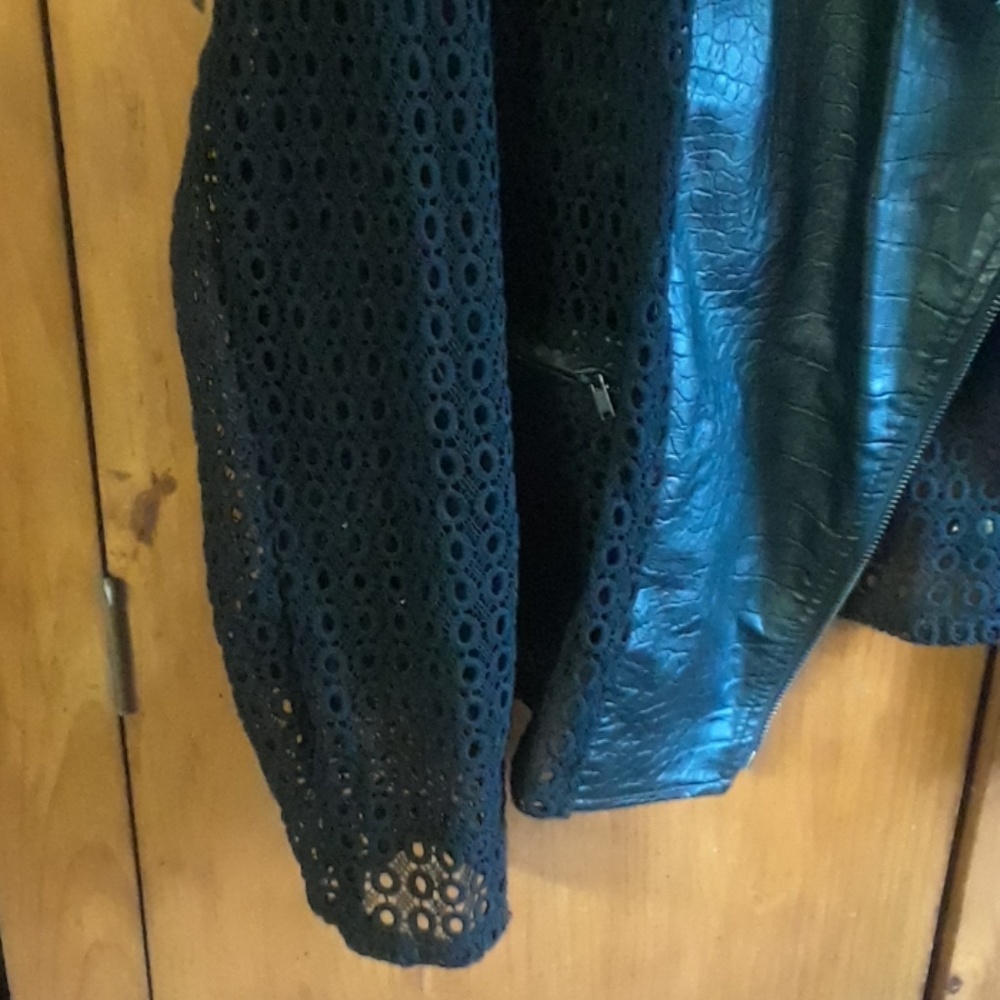 GK Jacket - Picture 3 of 8