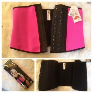 Ann Chery waist trainer