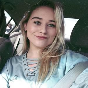 Meet your Posher, Isabella