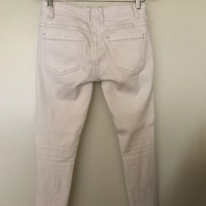 Destroyed Ankle Skinny