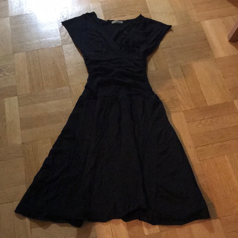 V neck dress