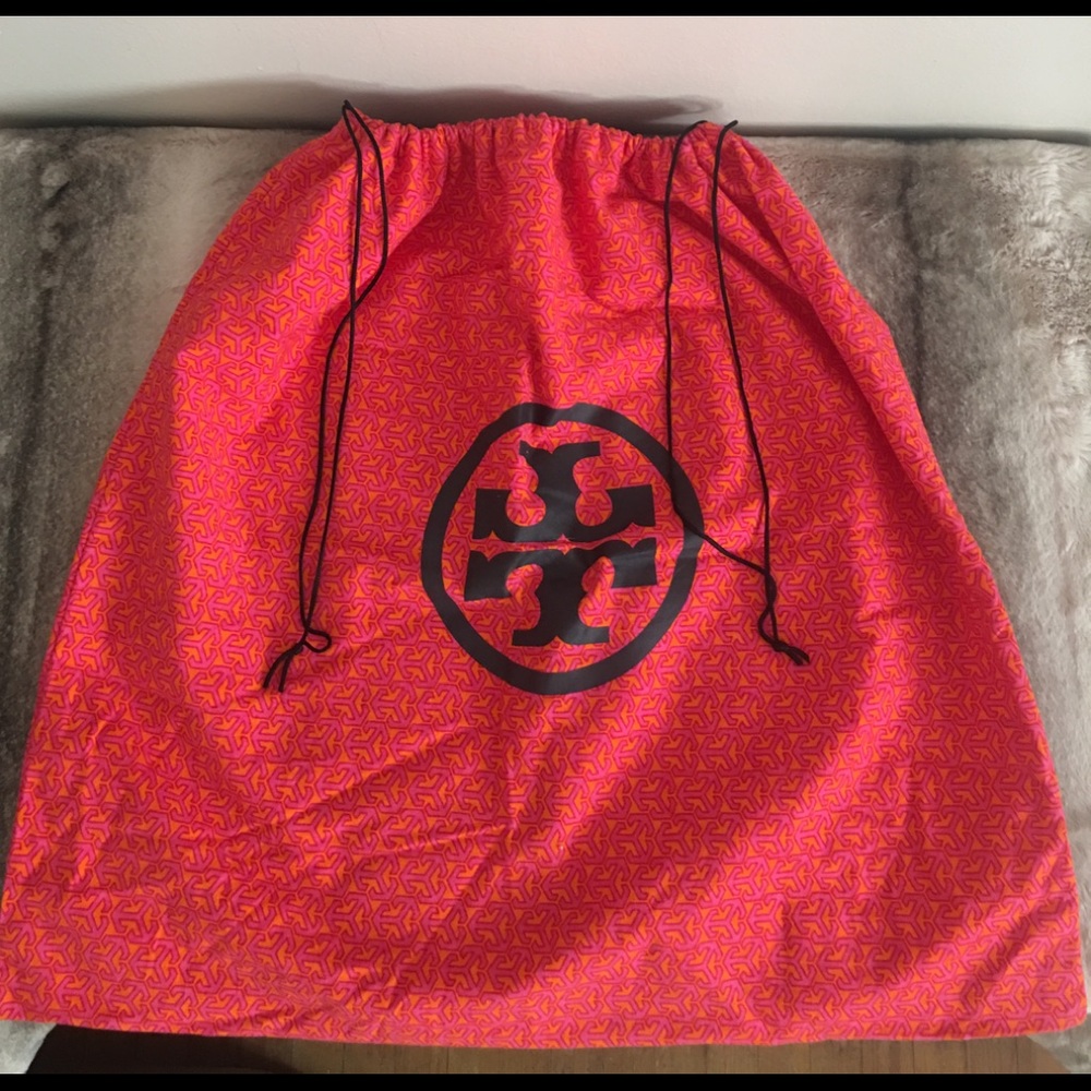 Tory butch dust bag