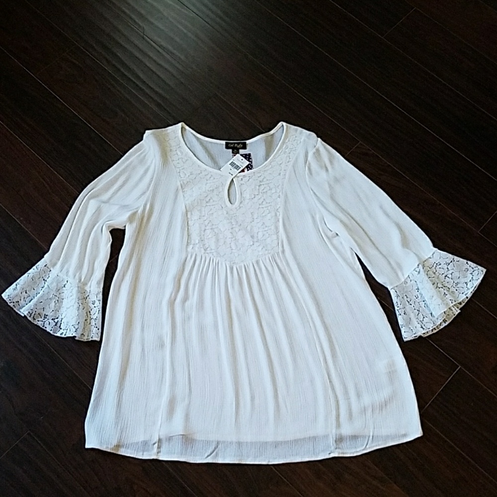 NWT - White Lace Yoke Top