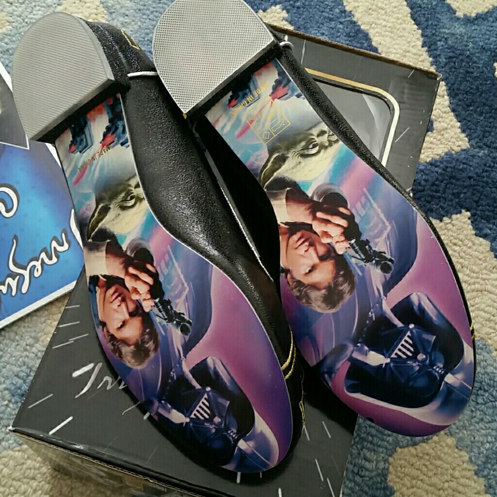 NIB Star Wars Flats