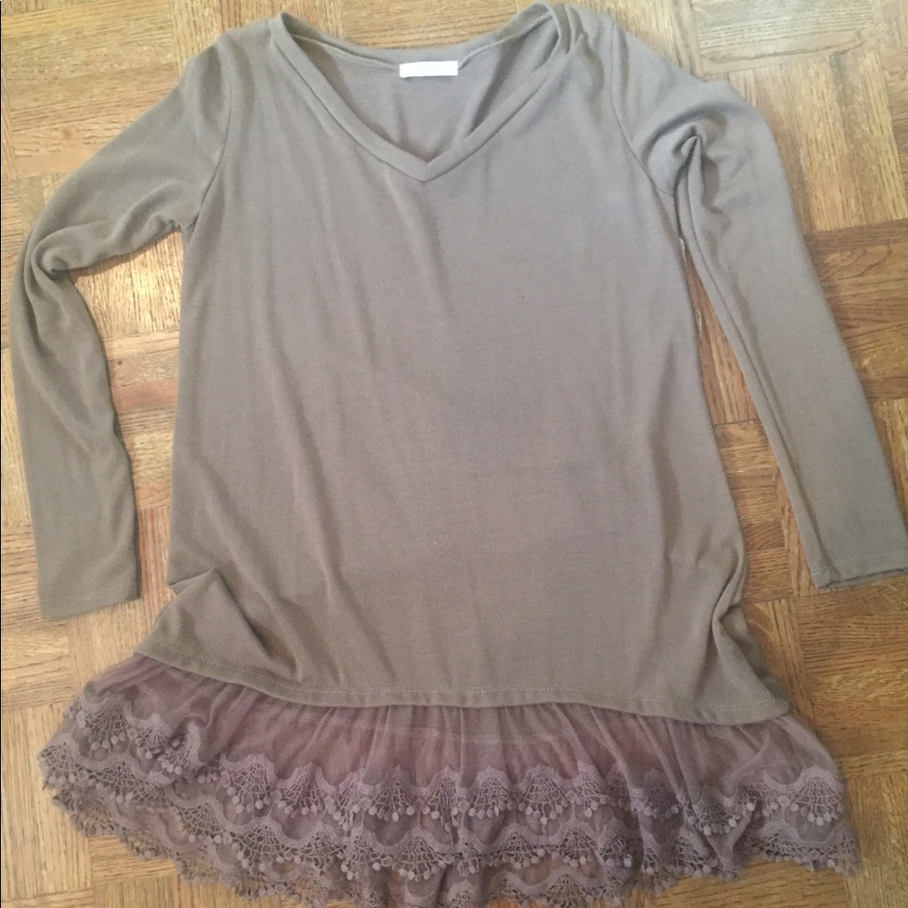 Boutique brown sweater lace tunic
