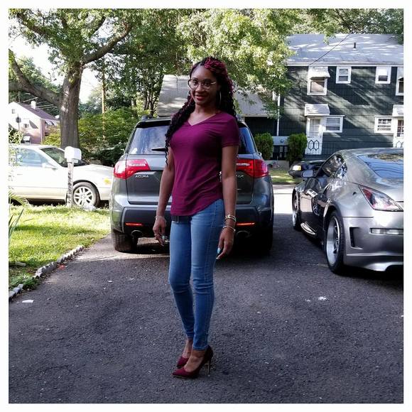 Meet your Posher, La'rae - Picture 1 of 1