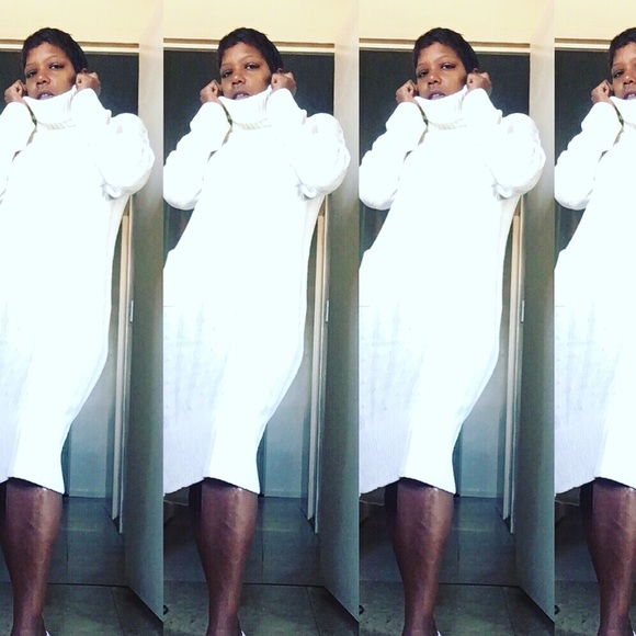 High gage turtle neck sweater dress w/pockets - Picture 2 of 5