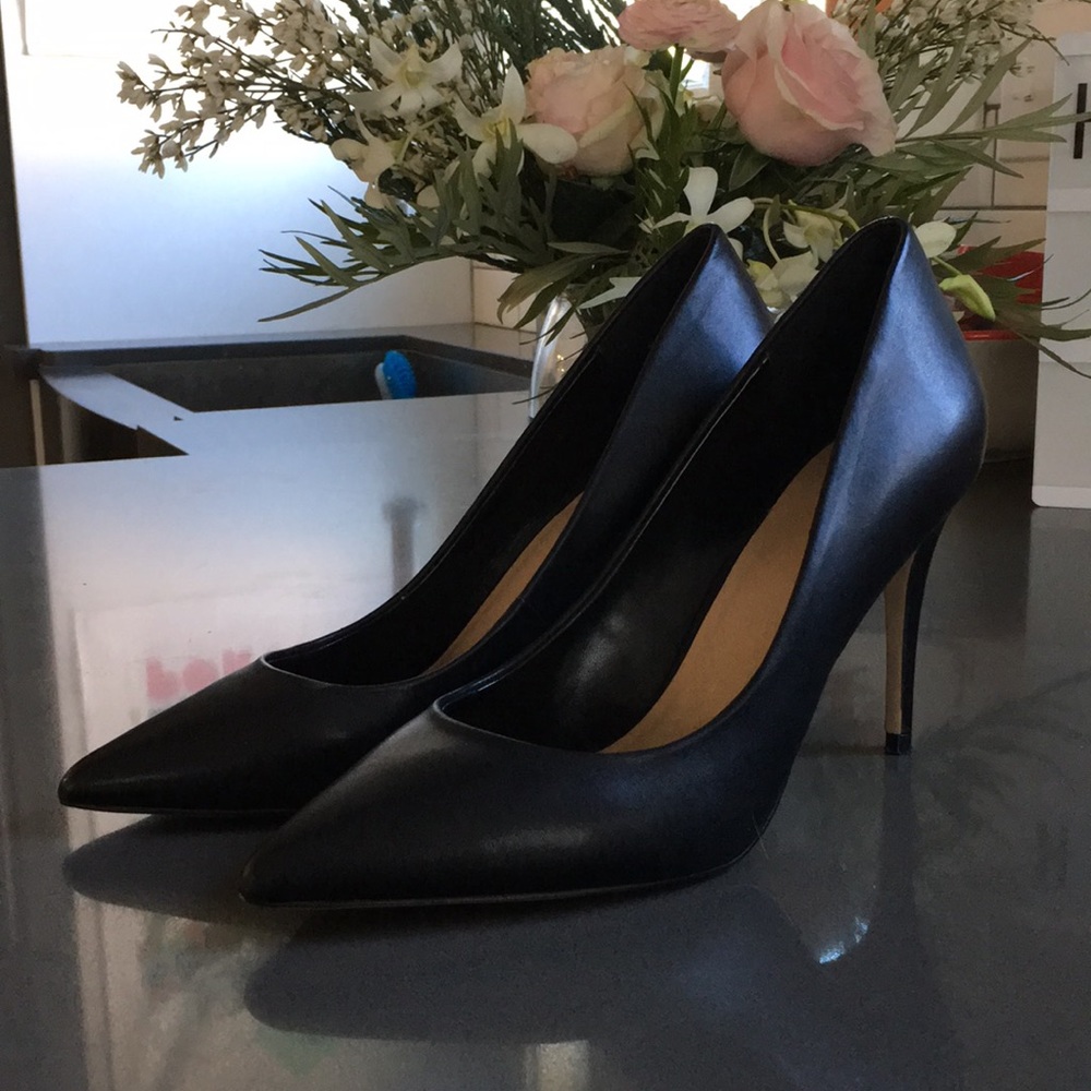 Black Aldo Heels