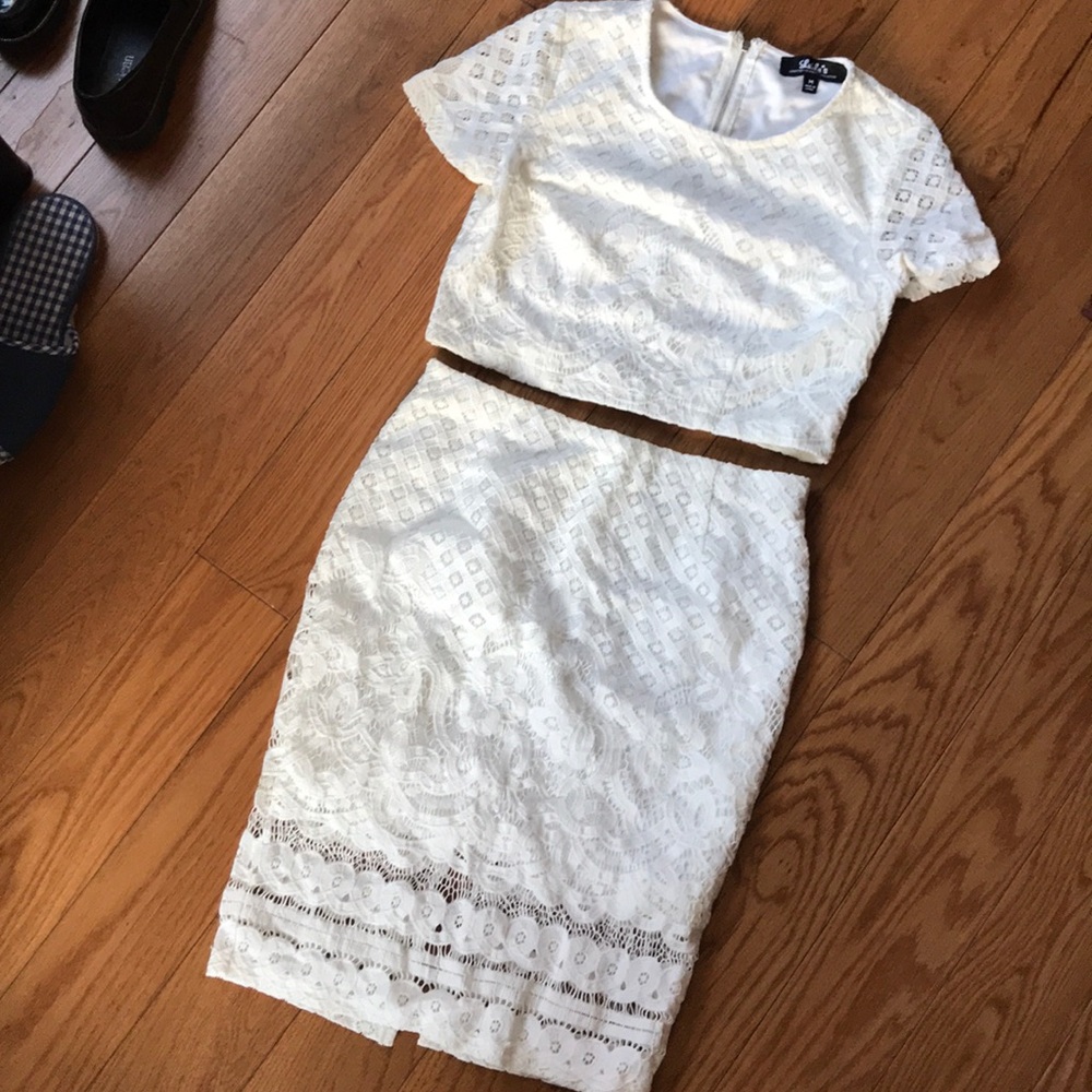 Lulu’s Two-piece Lace Dress