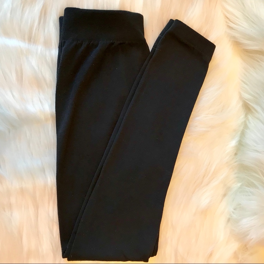 Fleece lined stretchy black leggings w/comfy waist
