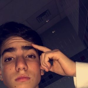 Meet your Posher, Dylan