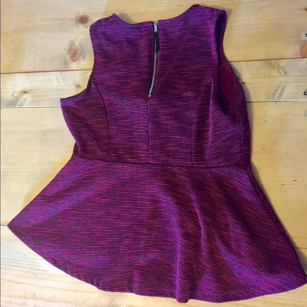 Elle Peplum Top - Picture 2 of 2