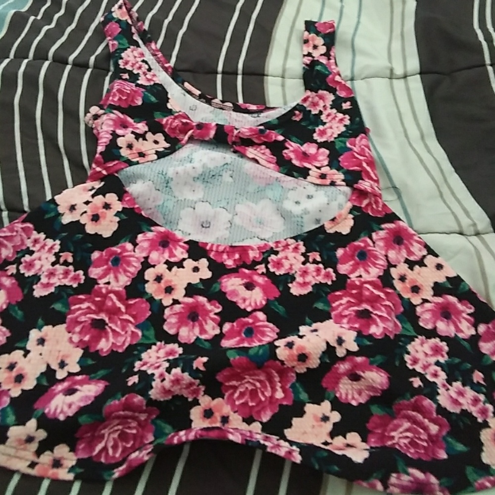 Shirt - Picture 2 of 2