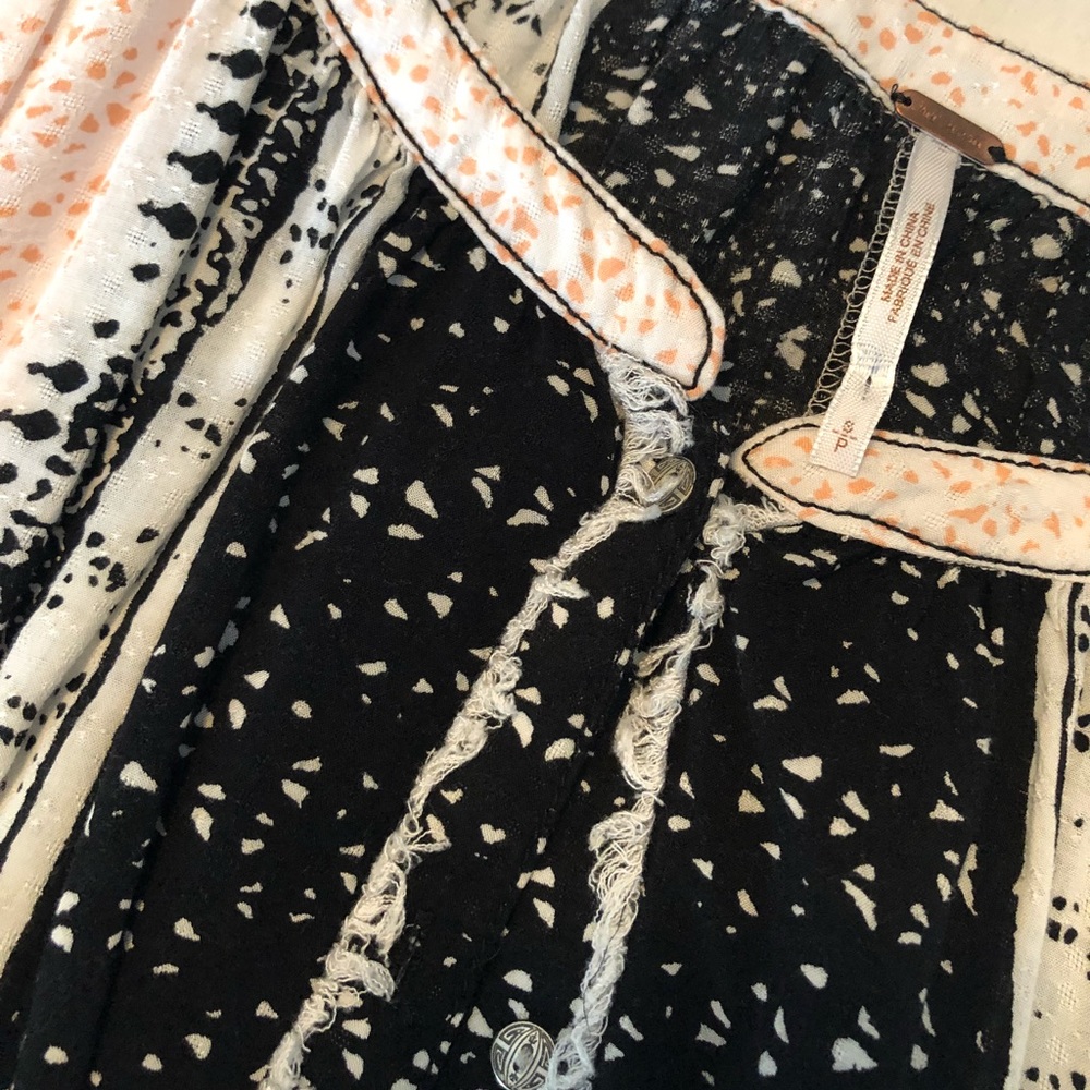 Free People loose printed top - Picture 2 of 3