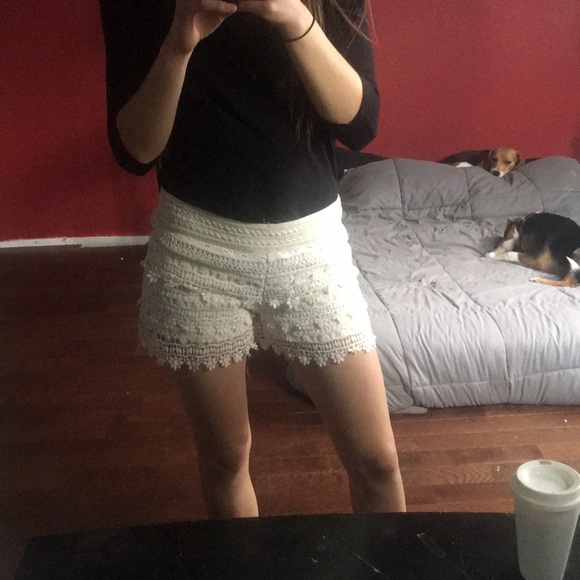 CLOSET CLOSING - Picture 1 of 2