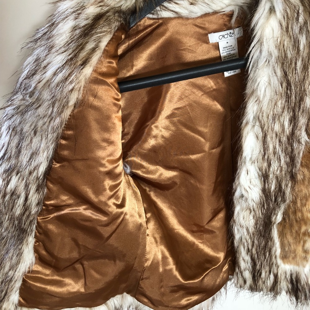 🛑SOLD to locally  🛑 Cache Faux Fur Vest - Picture 3 of 5