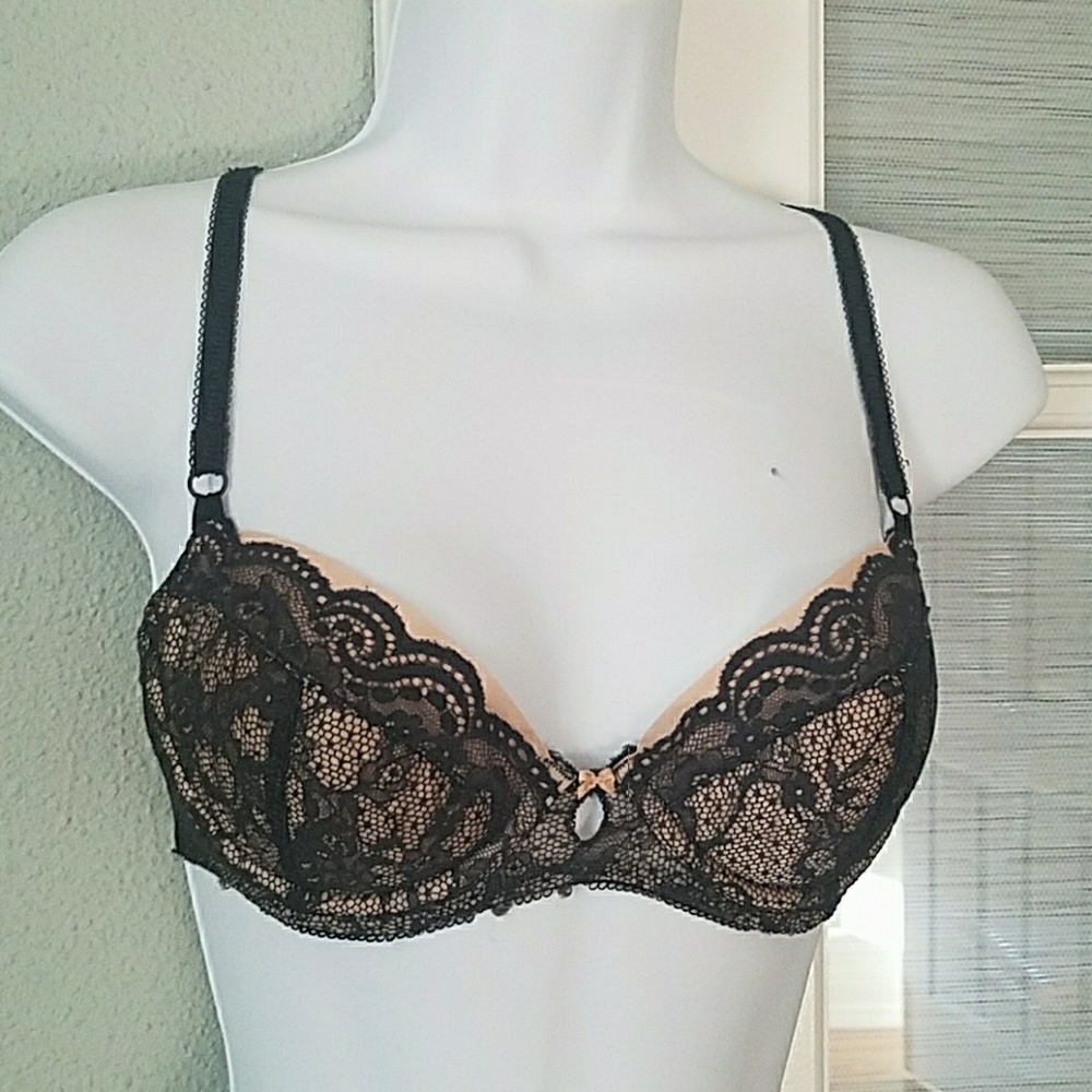 Victoria's Secret lace bra 34 B