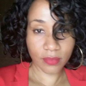 Meet your Posher, Claudine