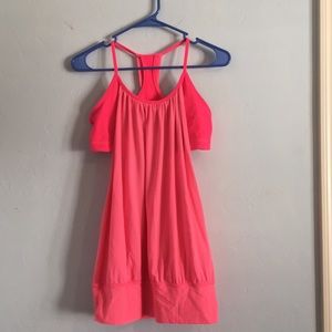 Lululemon workout top