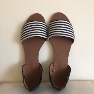 The Open-Toe Flat