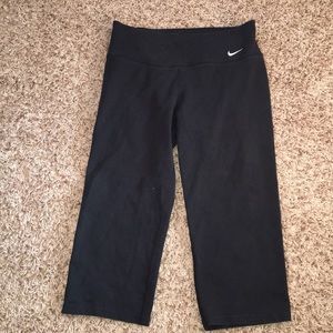 Nike cropped straight leg