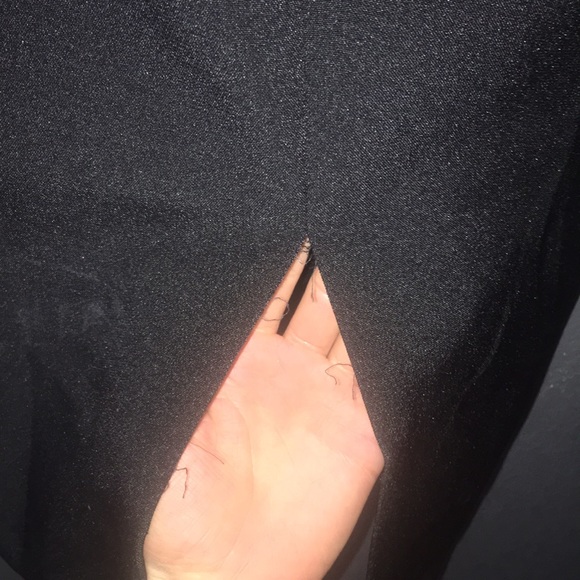 CLOSET CLOSING - Picture 5 of 6